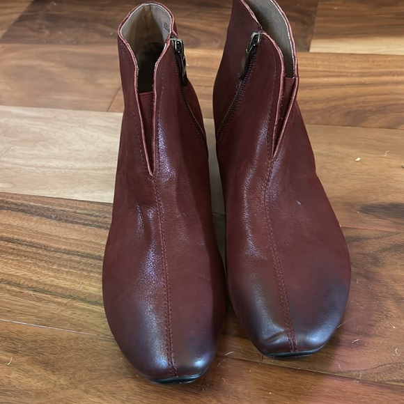 NEW Spring Step Aellice Bordeaux Soft Leather Zip Boots SZ 42/10.5-11 - Picture 4 of 6